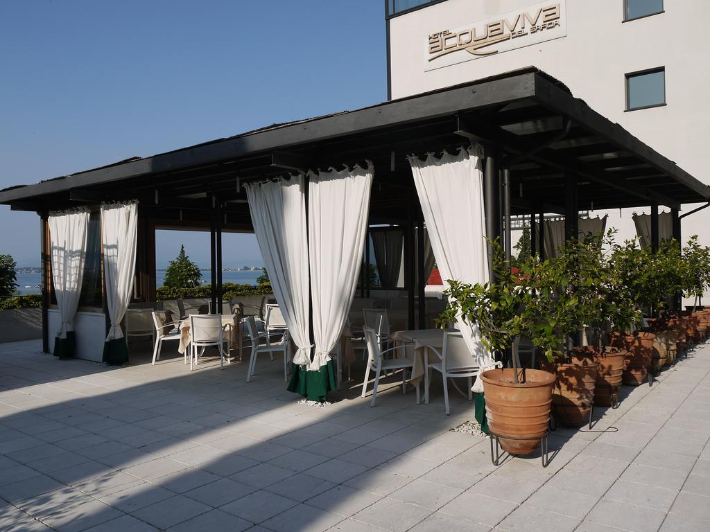 דסנזאנו דל גארדה Hotel Acquaviva Del Garda מראה חיצוני תמונה